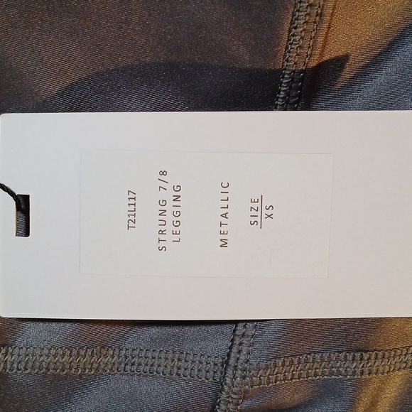 NWT Thrive Societe metallic gray leggings - Picture 2 of 5